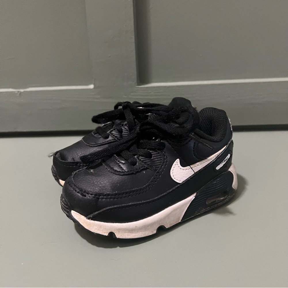 Nike Airmax Baby Black and White Sneakers
